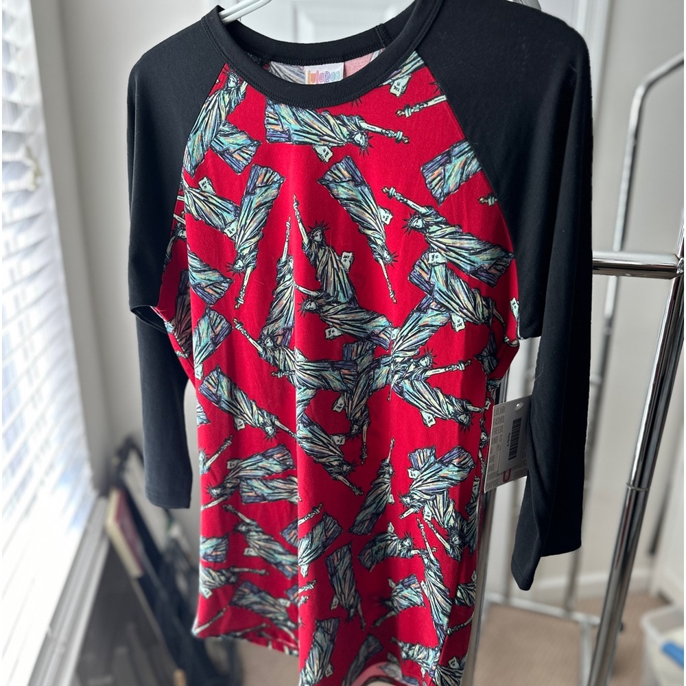 4th of July USA LulaRoe NWT red a Statue of Liberty Randy T
